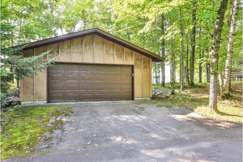 7060 Island View Rd Winchester, WI 54557 by Redman Realty Group, Llc $347,000