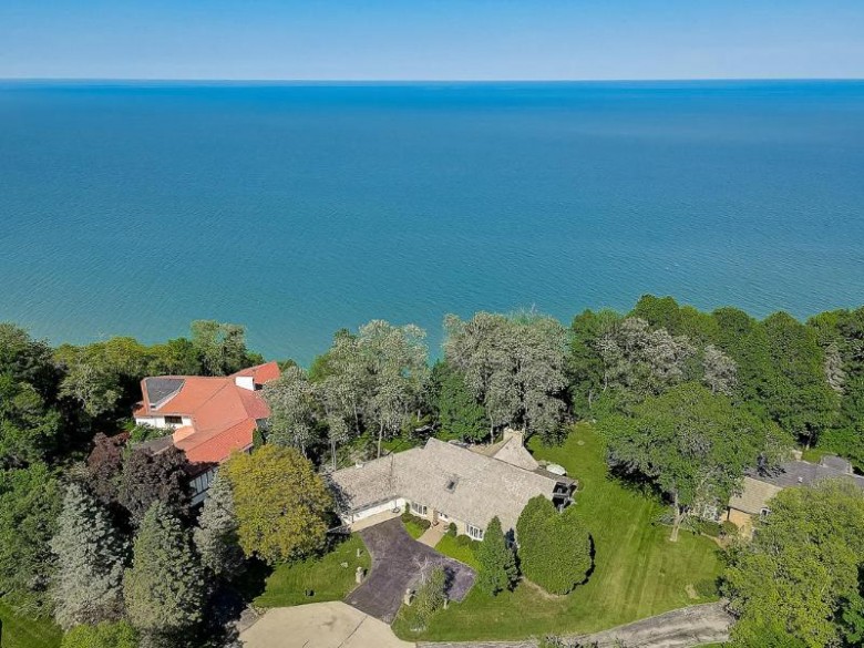 1260 E Donges Ct Bayside, WI 53217 by Powers Realty Group $1,099,900