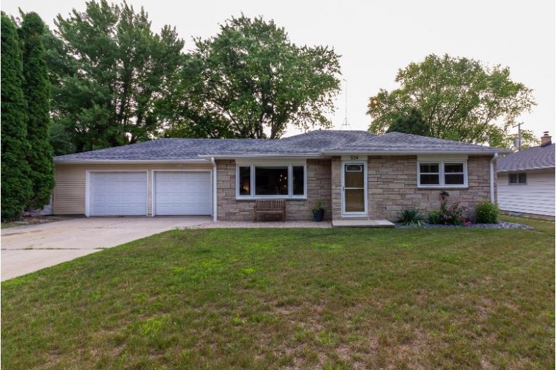 524 S 17th Ave West Bend, WI 53095 by Keller Williams Realty-Lake Country $279,000