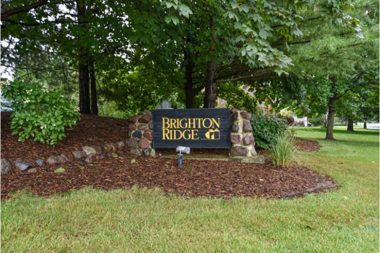 8832 W Bennington Ct, Mequon, WI by Shorewest Realtors, Inc. $475,000