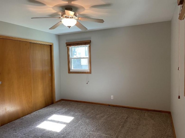 808 Fairview Dr West Bend, WI 53090-1504 by First Weber Real Estate $260,000