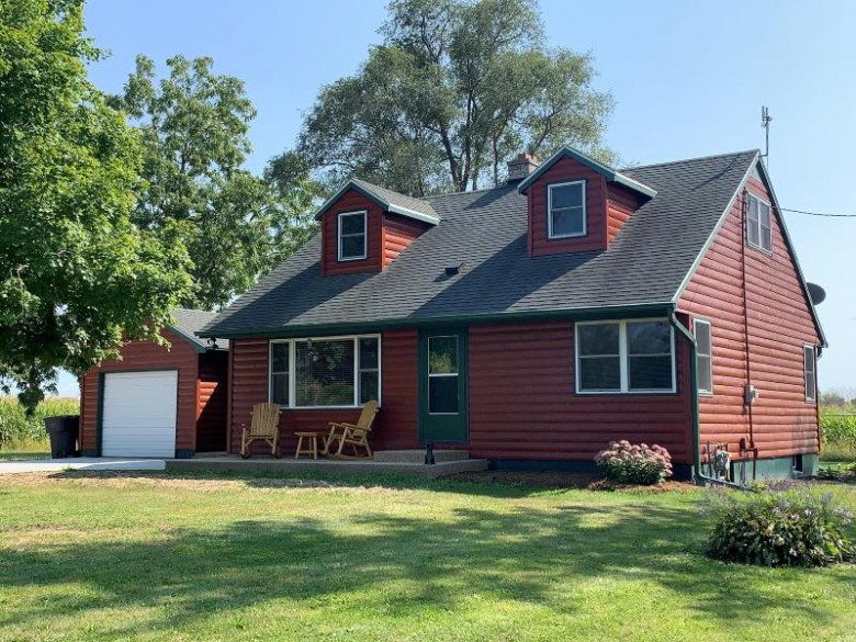 W4819 Lower Hebron Rd, Fort Atkinson, WI by Wayne Hayes Real Estate Llc $348,000