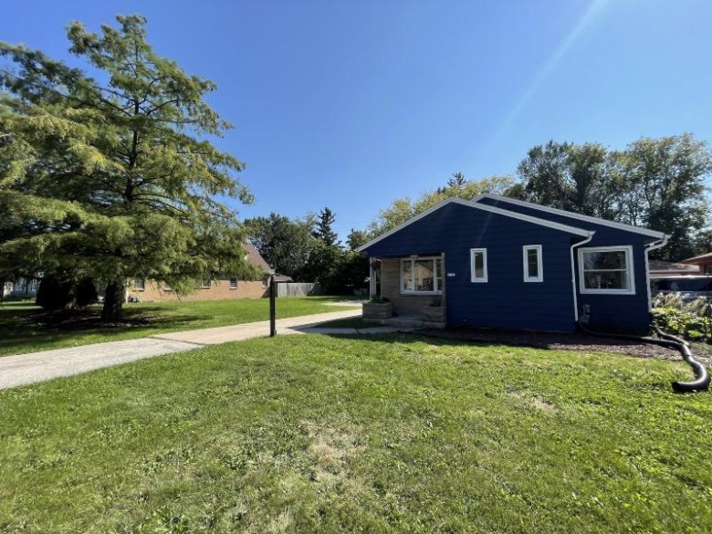 3135 W Reichert Ave Milwaukee, WI 53209 by Closing Time Realty, Llc $152,500