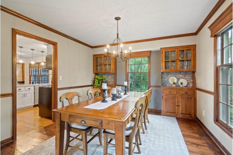 11639 N Hillside Ln, Mequon, WI by First Weber Real Estate $475,000