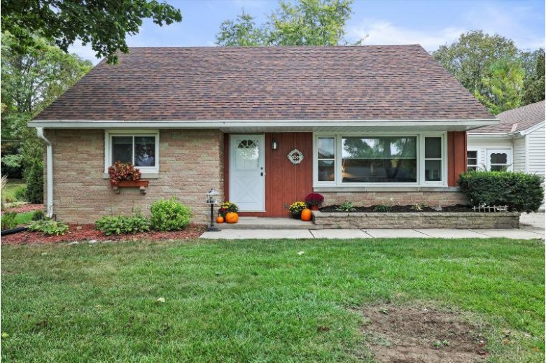4120 N 137th St, Brookfield, WI by Keller Williams Realty-Milwaukee Southwest $300,000