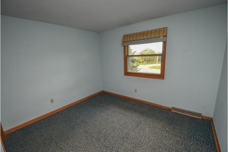 17000 Burleigh Pl, Brookfield, WI by First Weber Real Estate $325,000