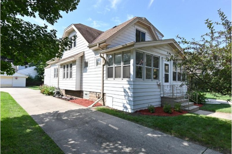 7823 Eagle St, Wauwatosa, WI by Shorewest Realtors, Inc. $239,900