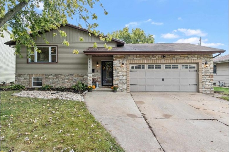 1206 W Grant Street Appleton, WI 54914 by First Weber Real Estate $224,809