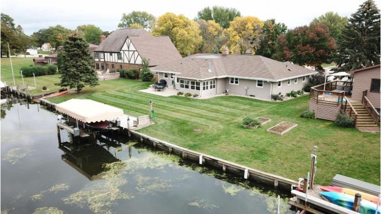 850 Bavarian Court, Oshkosh, WI by RE/MAX On The Water $369,900