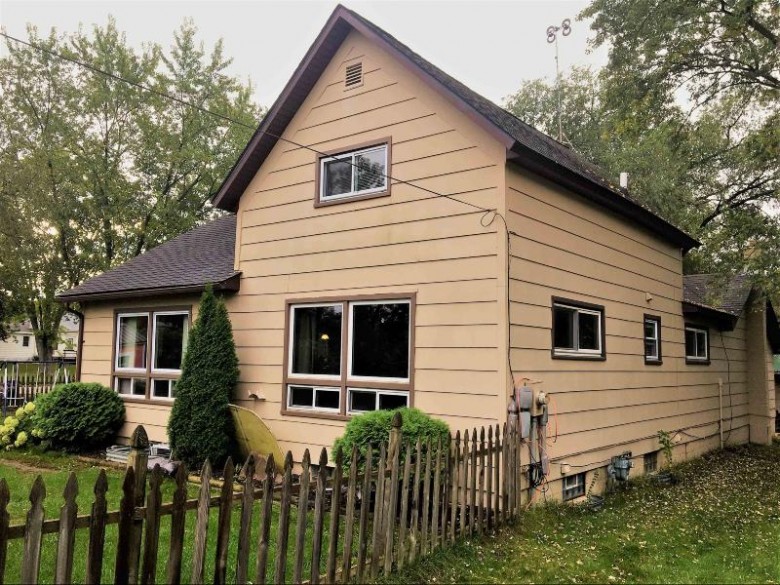 173 N Slater Street Coloma, WI 54930-9626 by First Weber Real Estate $135,000
