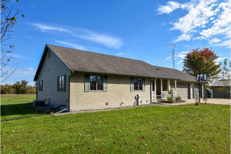 N8450 20th Avenue Neshkoro, WI 54960-8819 by Real Pro $349,900