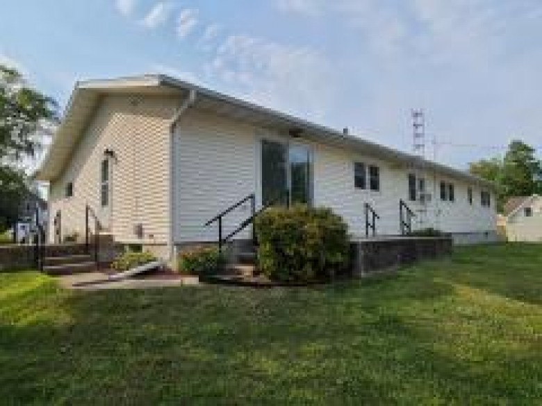 501 Silver St Mineral Point, WI 53565 by All American Real Estate, Llc $225,000
