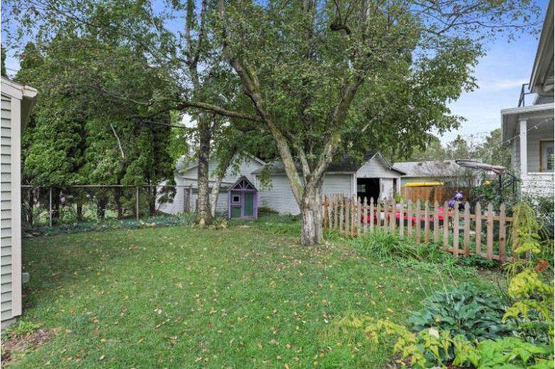 405 N Baldwin St Madison, WI 53703 by First Weber Real Estate $446,900