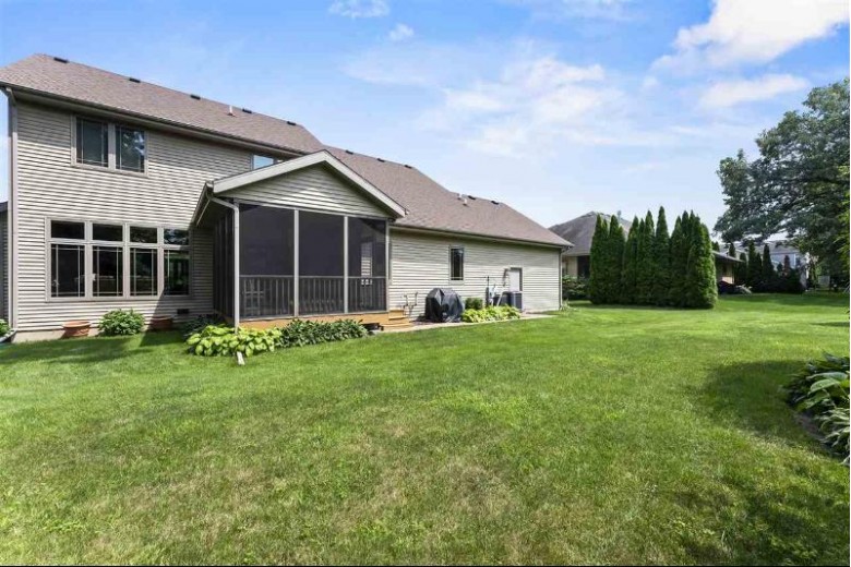 2589 Placid St Fitchburg, WI 53711 by Mhb Real Estate $519,900