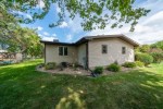 3706 Newton Ct Middleton, WI 53562 by Re/Max Preferred $369,000