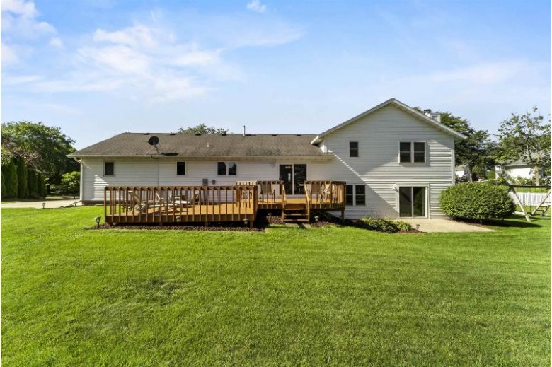 7810 Westchester Dr, Middleton, WI by Mhb Real Estate $464,900