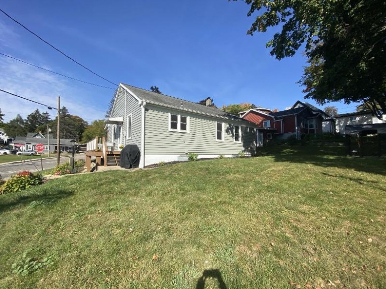 112 S Iowa St, Mineral Point, WI by Re/Max Preferred $179,900