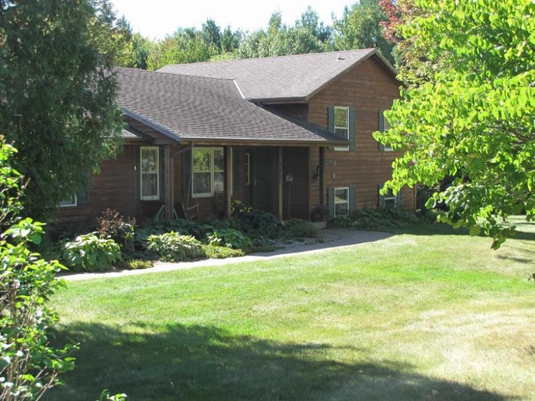 4412 E Pic A Dilly Dr, Janesville, WI by Coldwell Banker The Realty Group $409,500