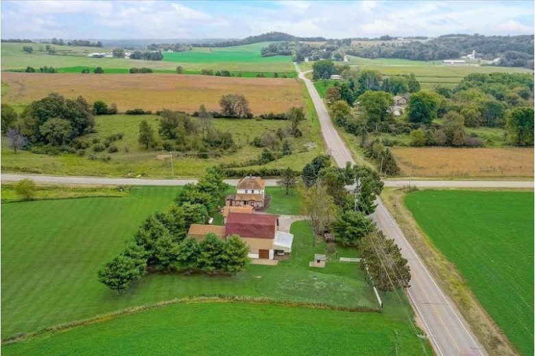 E7096 Hwy 154 Reedsburg, WI 53959 by Re/Max Preferred $339,000