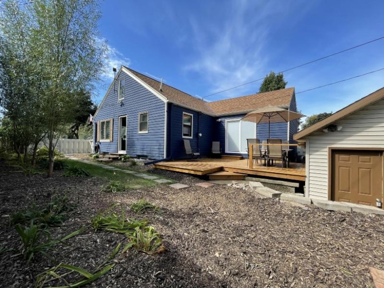 2718 S Fulton St, Milwaukee, WI by Standard Real Estate Services, Llc $349,000