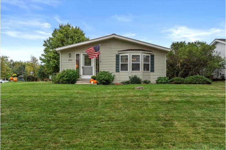 2855 Crestview Park Dr Racine, WI 53402 by Exit Realty Xl $194,900