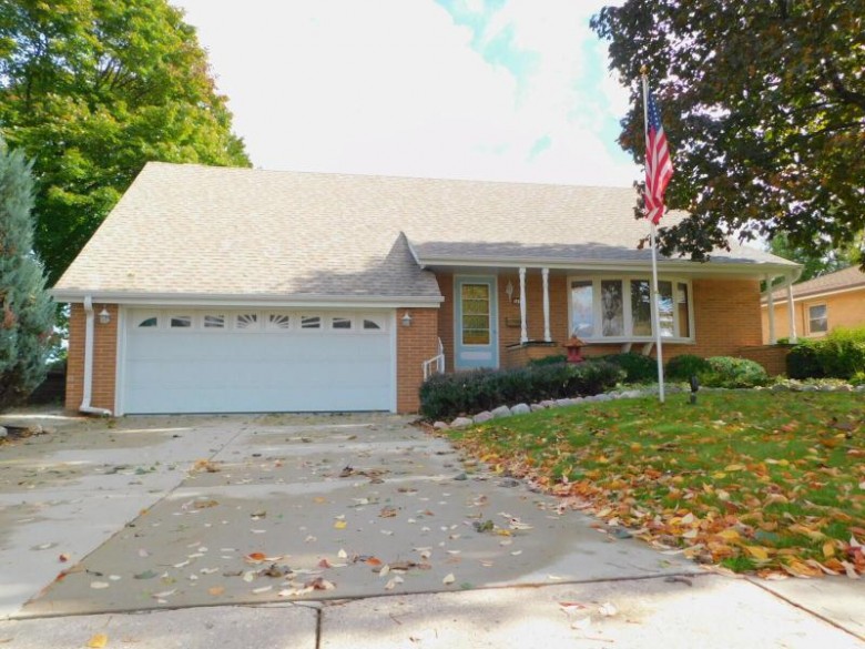 2474 S 93rd St West Allis, WI 53227-2318 by Realty Executives Integrity~brookfield $268,400