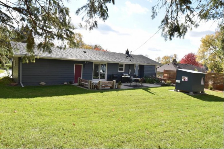 10532 Parklane Ct Hales Corners, WI 53130-2253 by Re/Max Realty Pros~milwaukee $329,900
