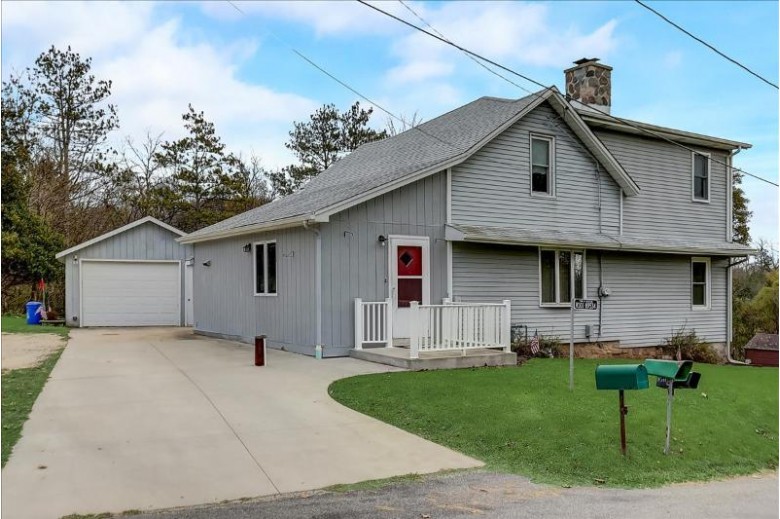W301N9534 O Neil Rd Hartland, WI 53029-9516 by First Weber Real Estate $259,900