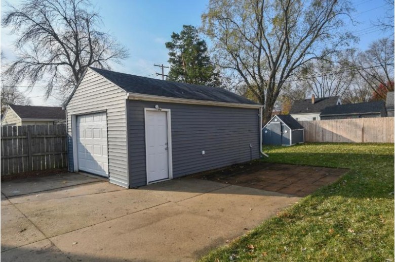 3831 N 86th St, Milwaukee, WI by Shorewest Realtors, Inc. $229,000