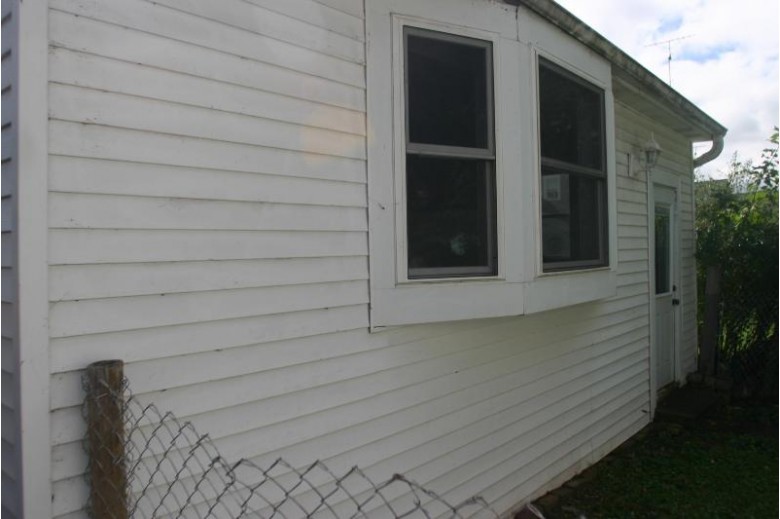 836 W 10th Avenue Oshkosh, WI 54902-6306 by First Weber Real Estate $139,900