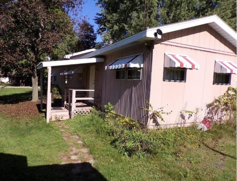 311 Franklin Street Redgranite, WI 54970 by First Choice Realty, Inc. $44,900