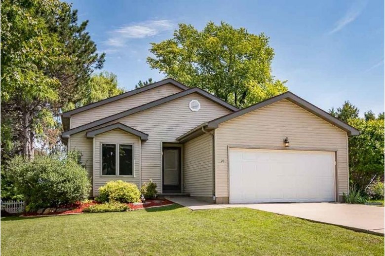 10 Buhler Ct Madison, WI 53704 by Mode Realty Network $290,000