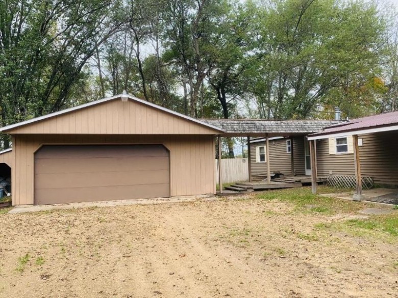 113 Welch Prairie Rd New Lisbon, WI 53950 by Re/Max Realpros $95,000