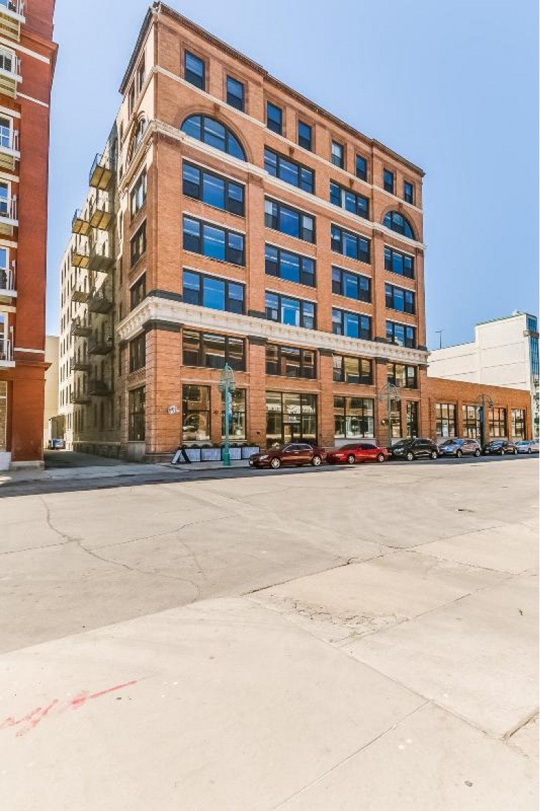 239 E Chicago St 302 Milwaukee, WI 53202-5924 by Corley Real Estate $274,900