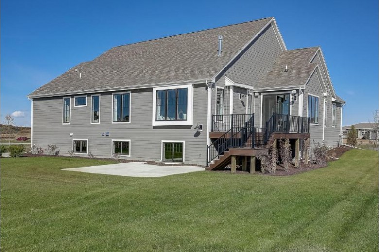N56W27223 Crispin Ct, Sussex, WI by Tim O'Brien Homes $894,900