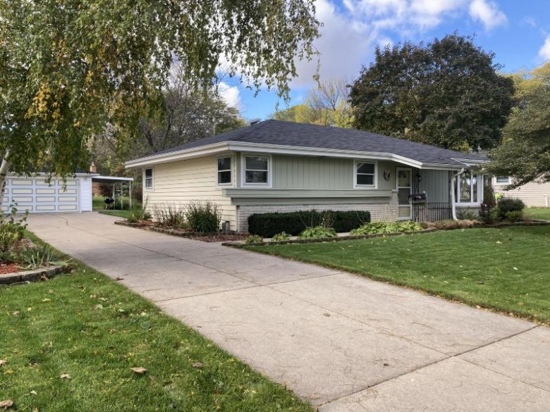 6015 S 18th St Milwaukee, WI 53221-5005 by Homeowners Concept $249,900