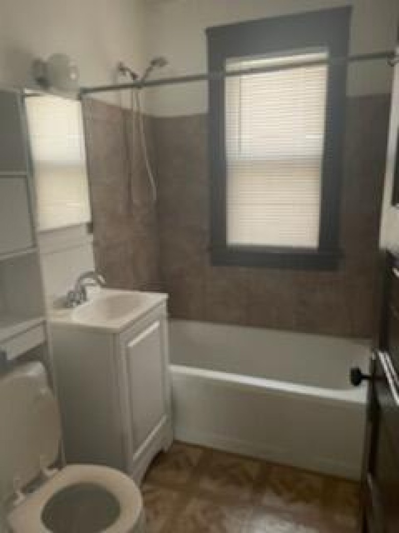 3539 N 10th St, Milwaukee, WI by Shorewest Realtors - South Metro $79,900