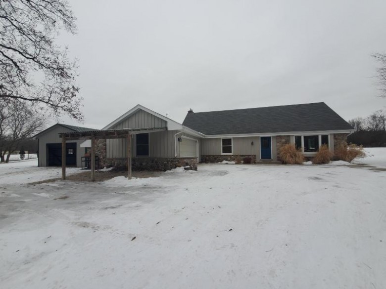 W2644 Kittie Ct East Troy, WI 53120 by Realty Executives - Integrity $425,000