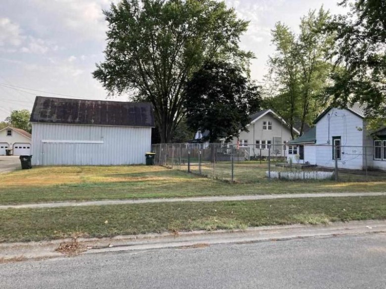 303 N 3rd St Muscoda, WI 53573 by Wilkinson Auction & Realty Co. $74,900