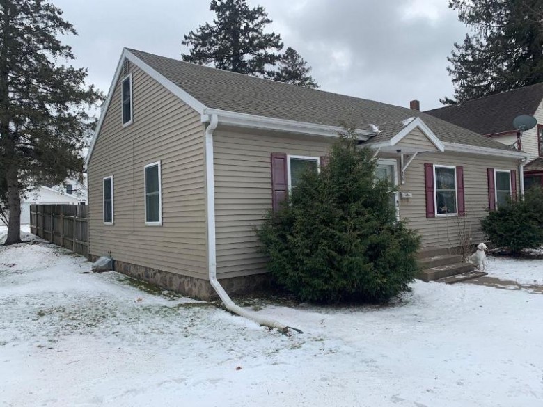 339 7th Ave S, Park Falls, WI by Birchland Realty, Inc - Park Falls $119,900