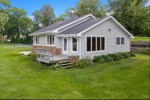 5982 Eagle Point Rd Hartford, WI 53027-9211 by Re/Max Insight $475,000