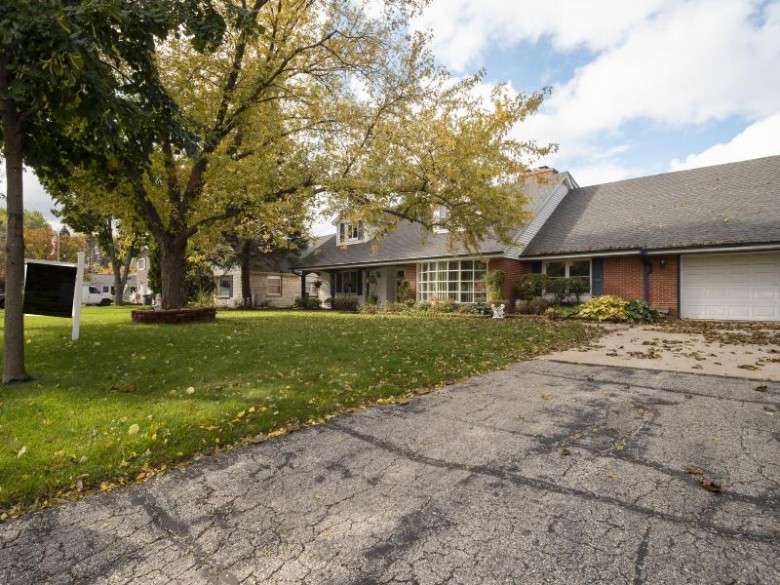 3131 N 102nd St Wauwatosa, WI 53222-3317 by Realty Executives Integrity~northshore $399,000