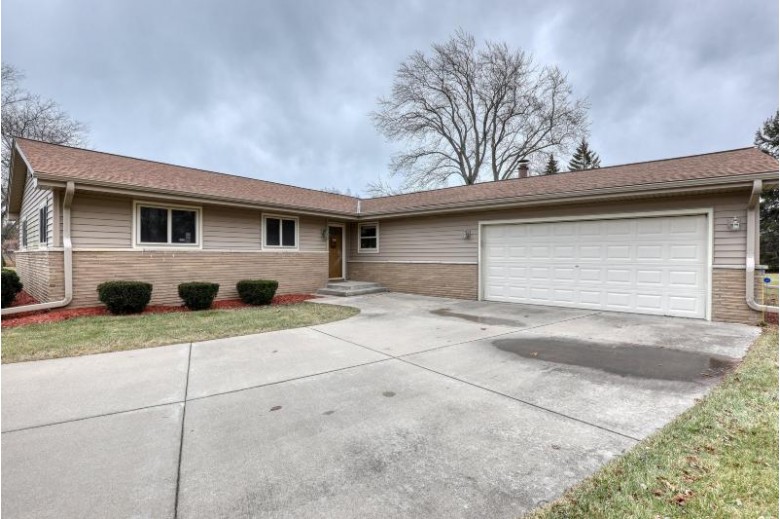 119 E Marti Ct Bayside, WI 53217 by Exit Realty Results $359,900