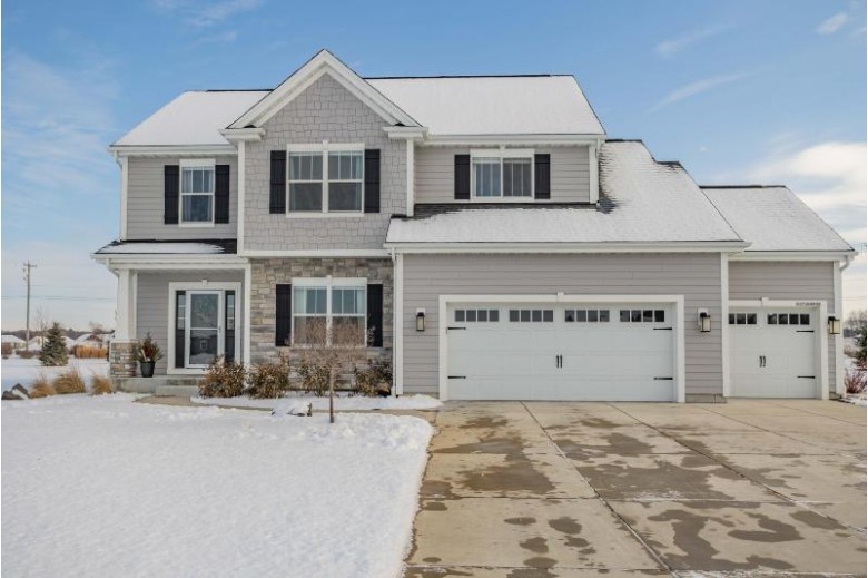 W275N6900 Florence Ct Hartland, WI 53029-5302 by First Weber Real Estate $569,900