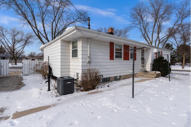 6110 S 15th Ct Milwaukee, WI 53221-5113 by First Weber Real Estate $219,900