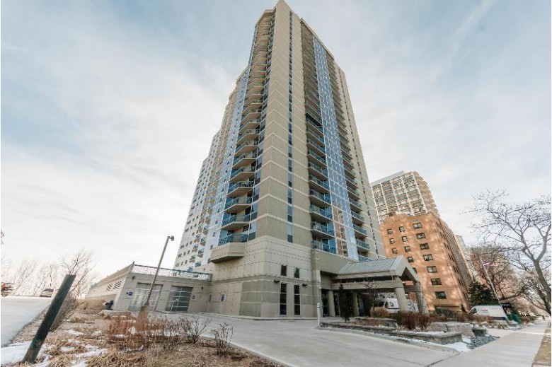 1660 N Prospect Ave 511 Milwaukee, WI 53202-6703 by Badger Realty Team-Milw $314,900