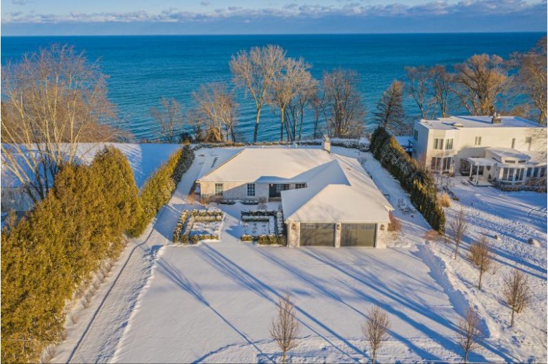 12640 N Lake Shore Dr Mequon, WI 53092-3314 by Keller Williams Realty-Milwaukee North Shore $1,299,000