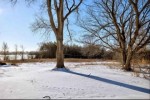 5401 County Rd K Oshkosh, WI 54904 by RE/MAX 24/7 Real Estate, LLC $249,900