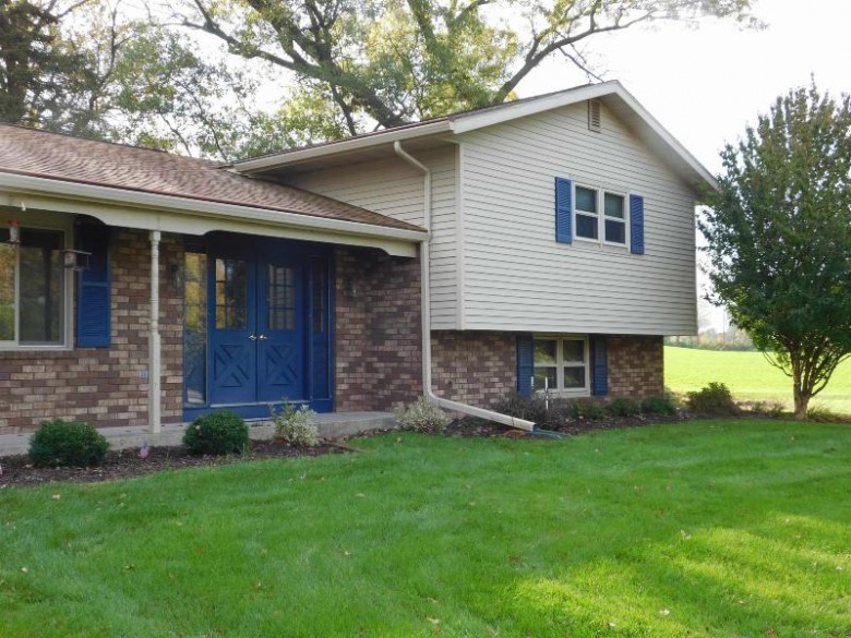 W7457 Hillendale Pky, Beaver Dam, WI by Preferred Realty Group $299,900