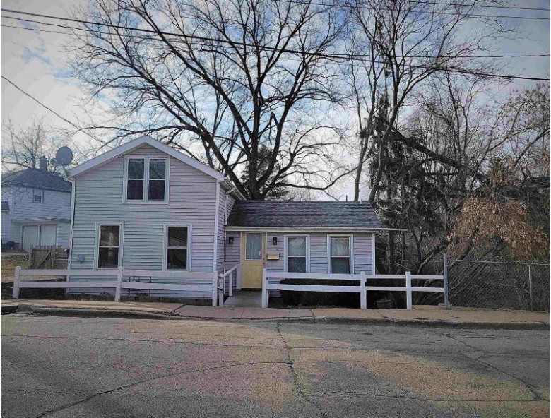 114 Washington St, Ripon, WI by Wisconsin Special Properties $65,000